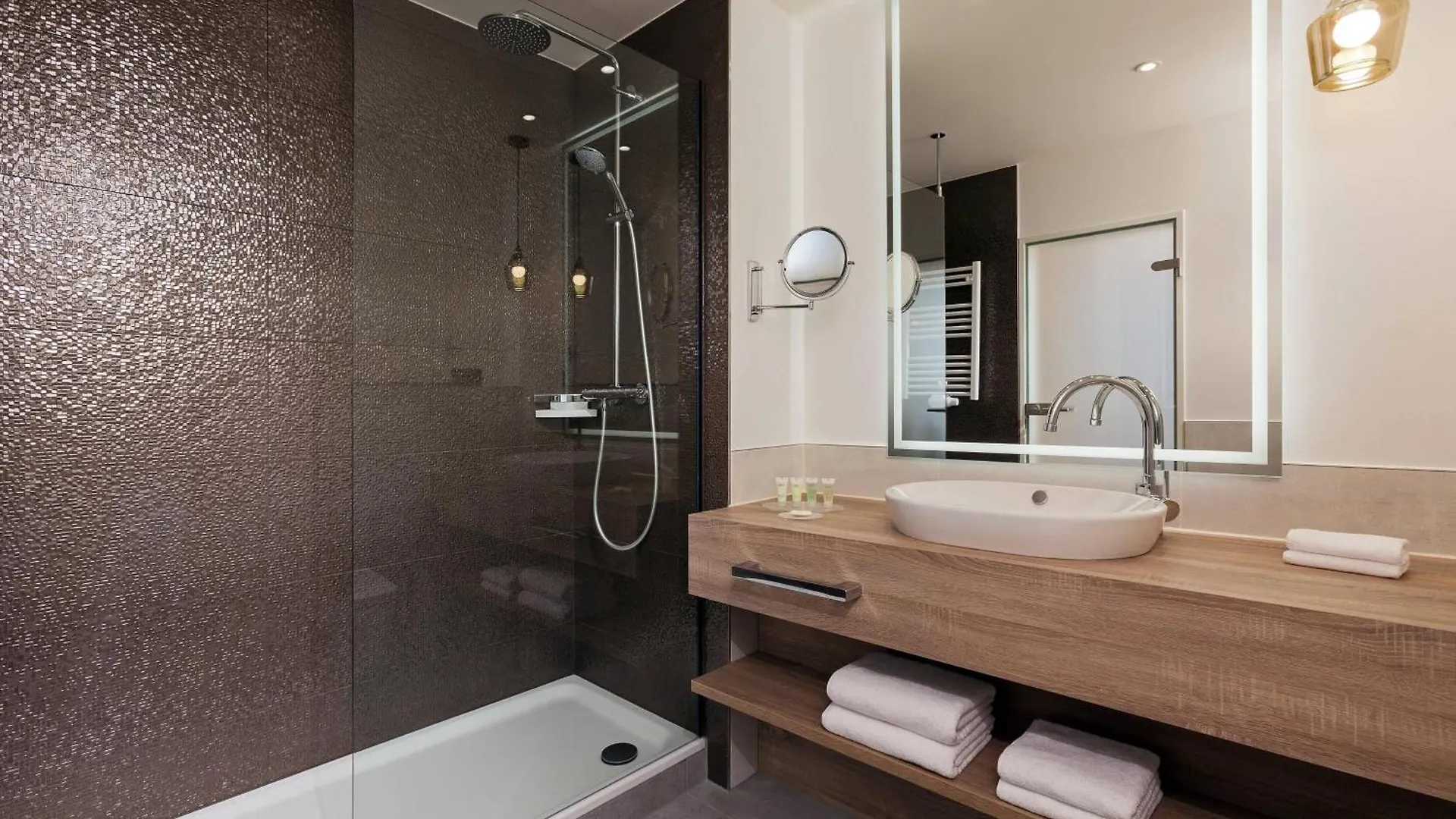 ****  Отель Courtyard By Marriott Hamburg Airport Германия