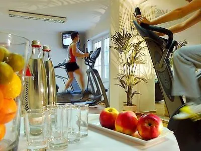 Отель Courtyard By Marriott Hamburg Airport