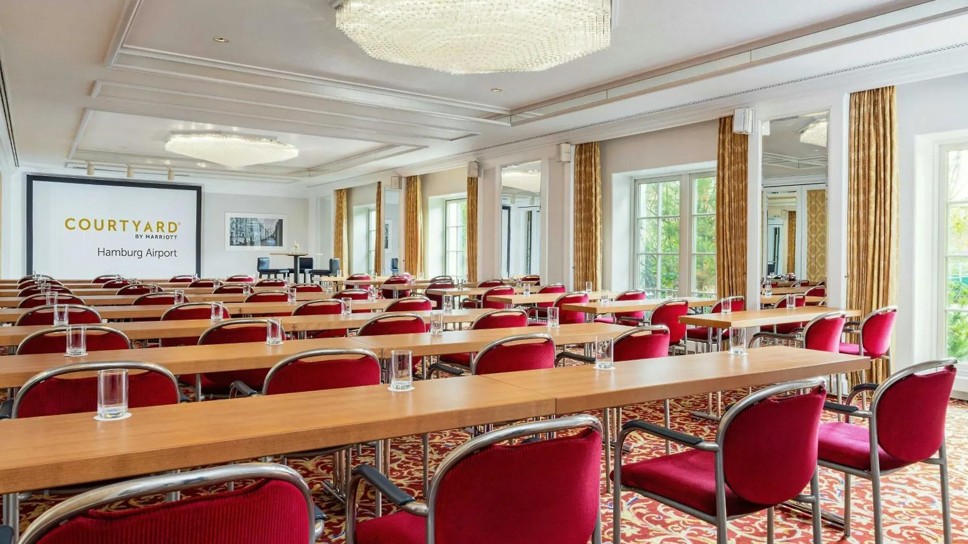 Hotel Courtyard By Marriott Hamburg Airport