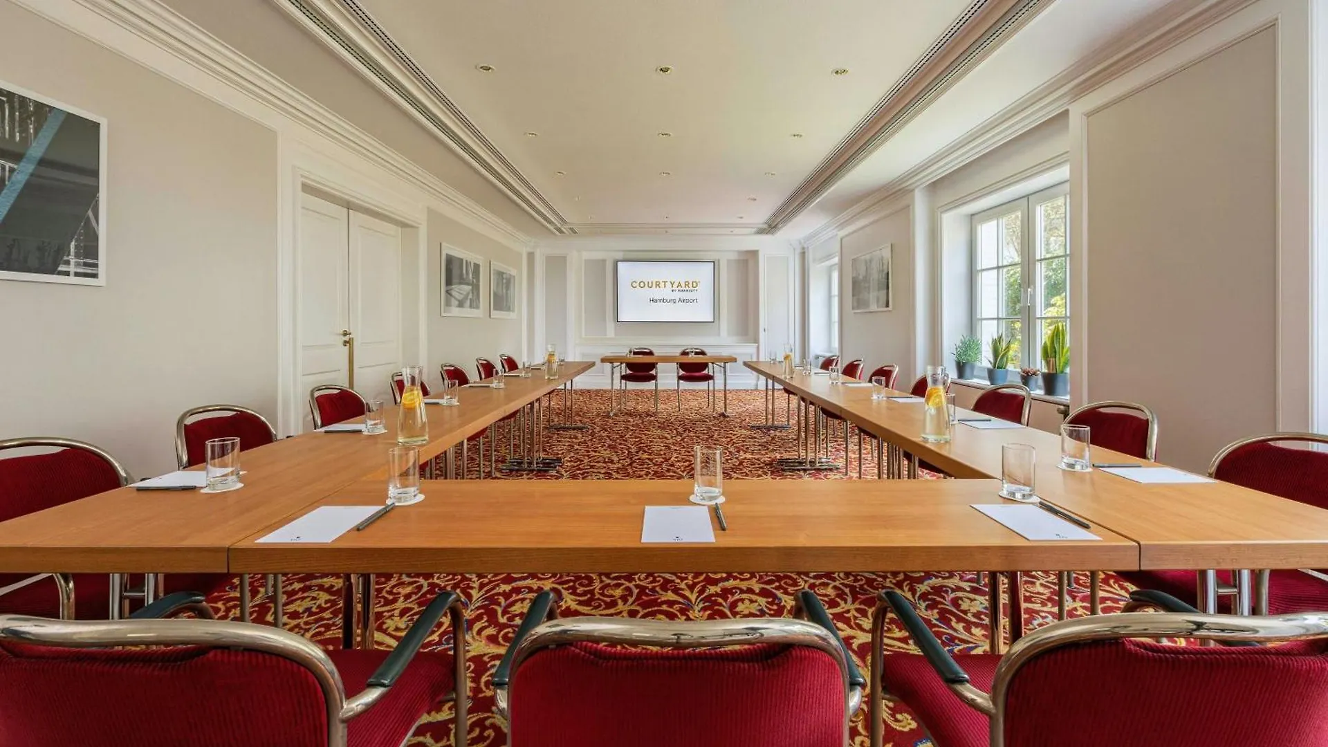 Hotel Courtyard By Marriott Hamburg Airport