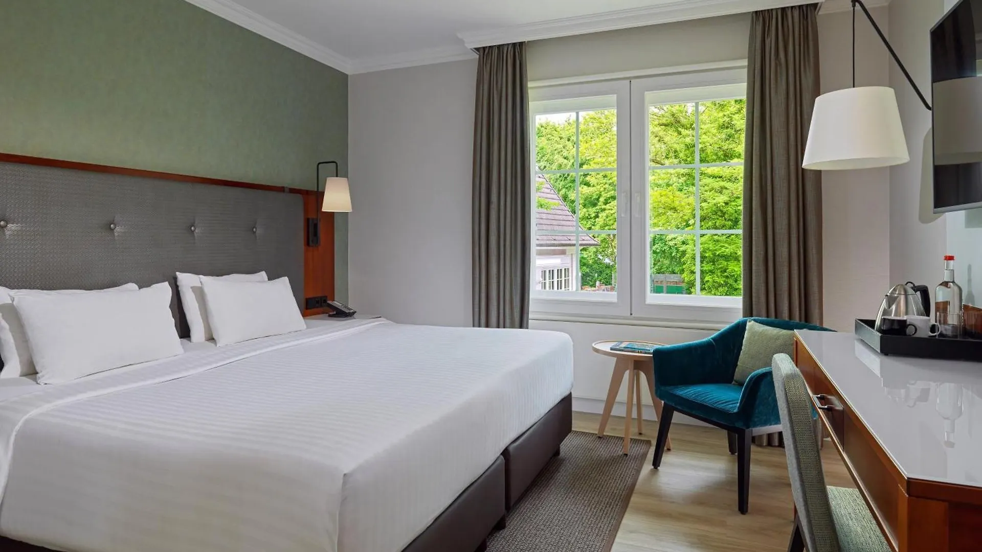 Hotel Courtyard By Marriott Hamburg Airport 4*,  Alemania