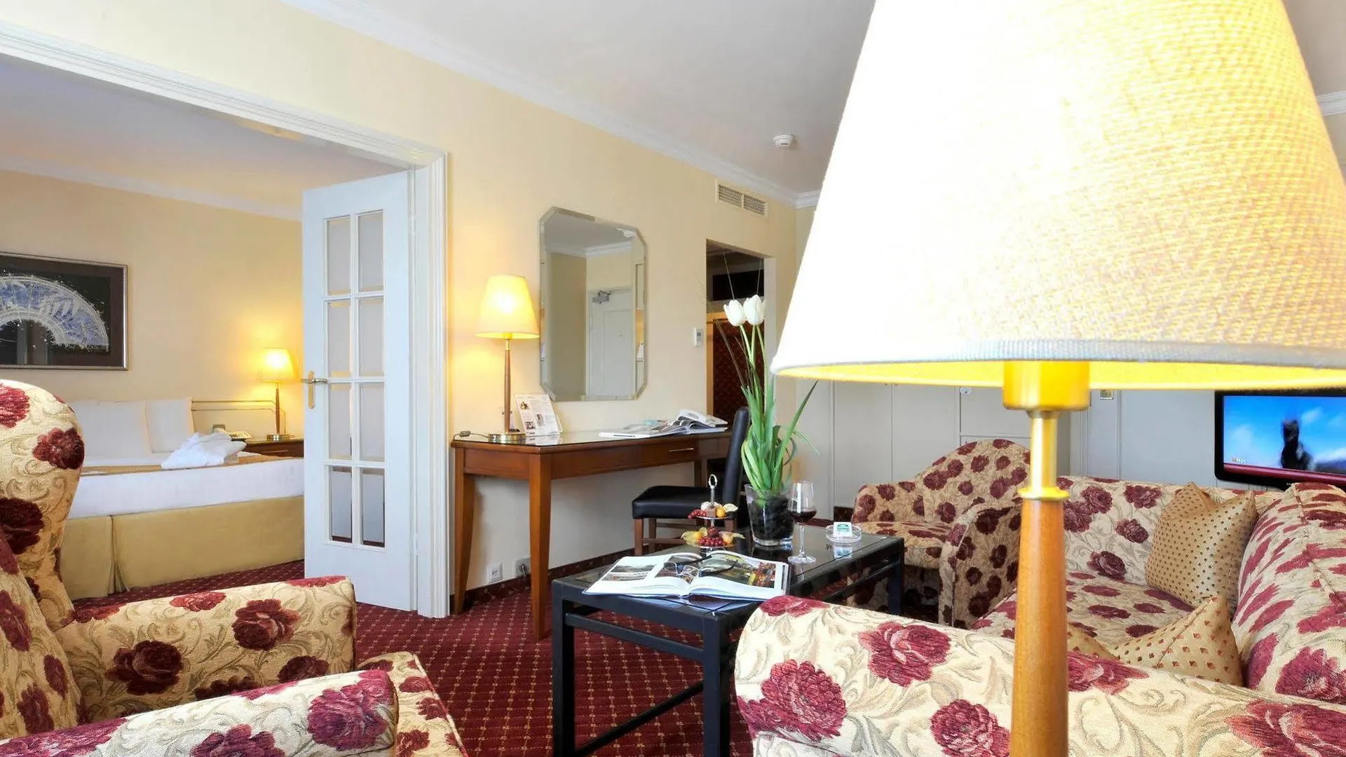 ****  Отель Courtyard By Marriott Hamburg Airport Германия